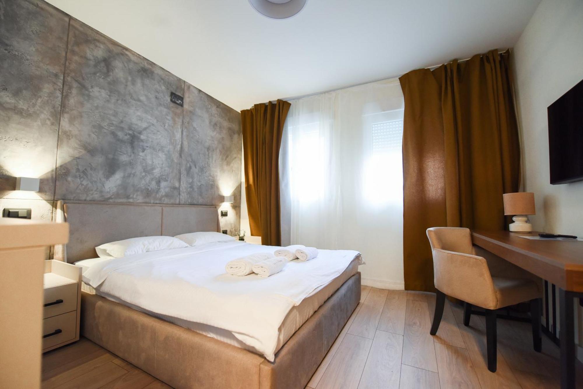 Hotel Iva Old Town Belgrado Esterno foto
