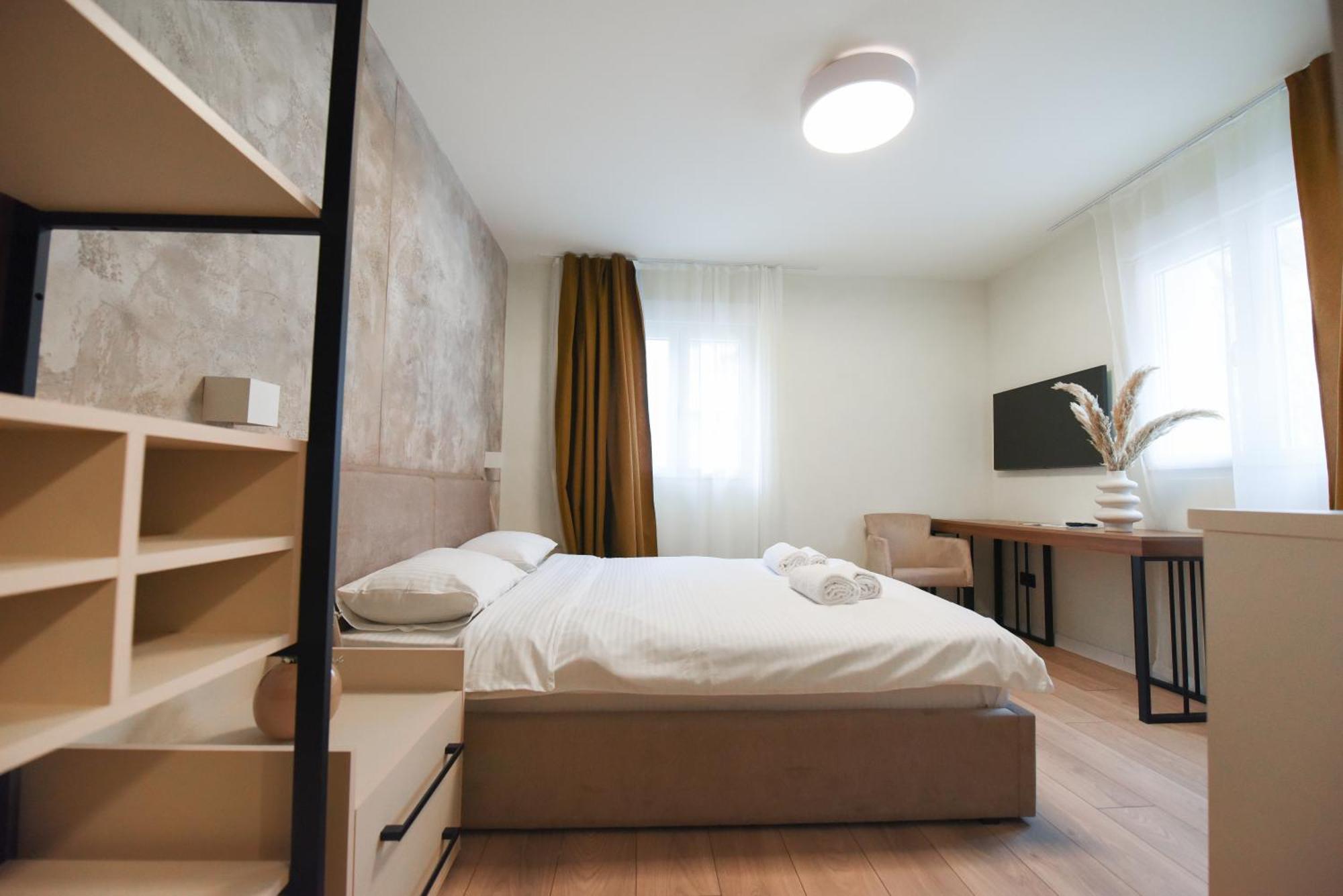 Hotel Iva Old Town Belgrado Esterno foto