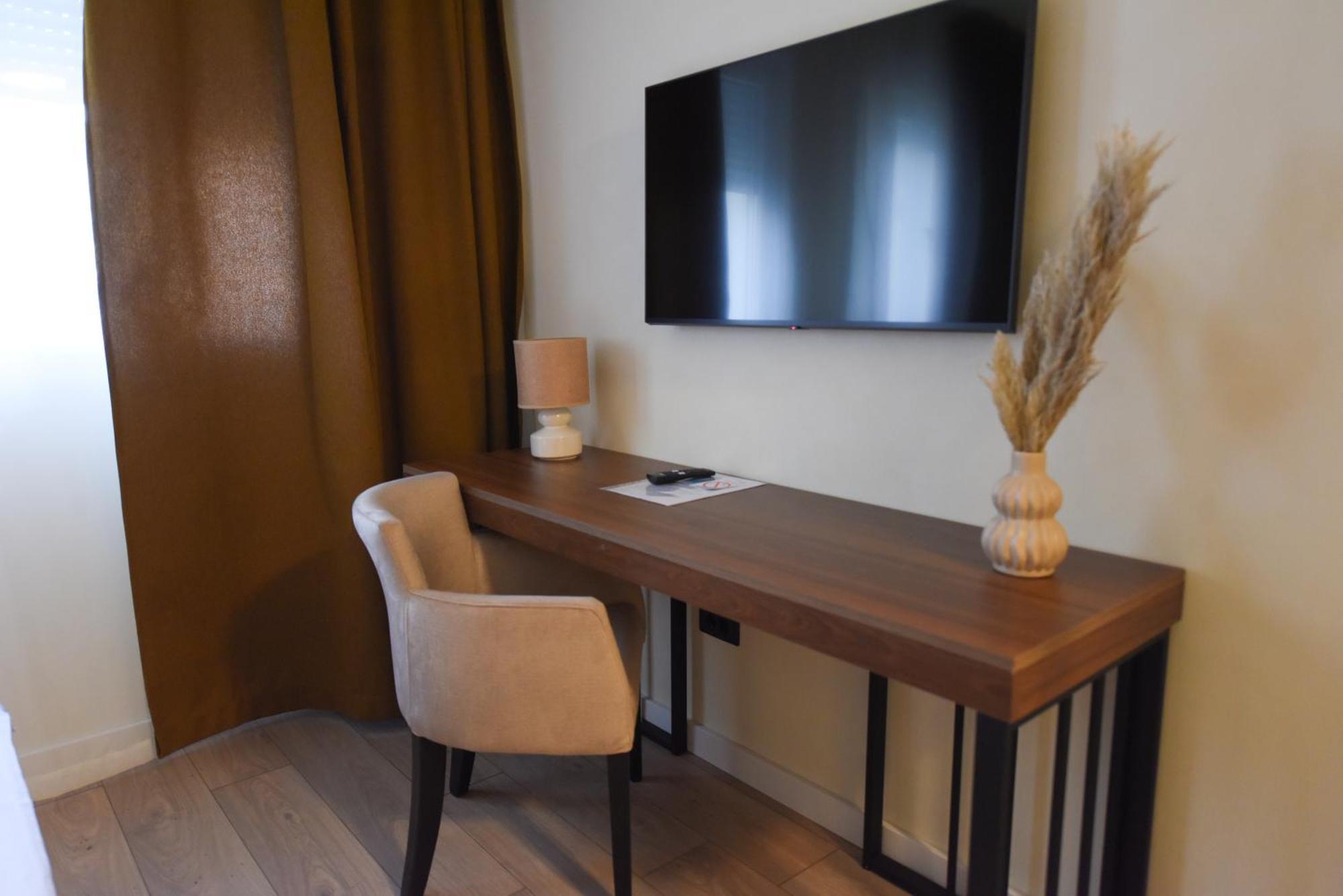 Hotel Iva Old Town Belgrado Esterno foto