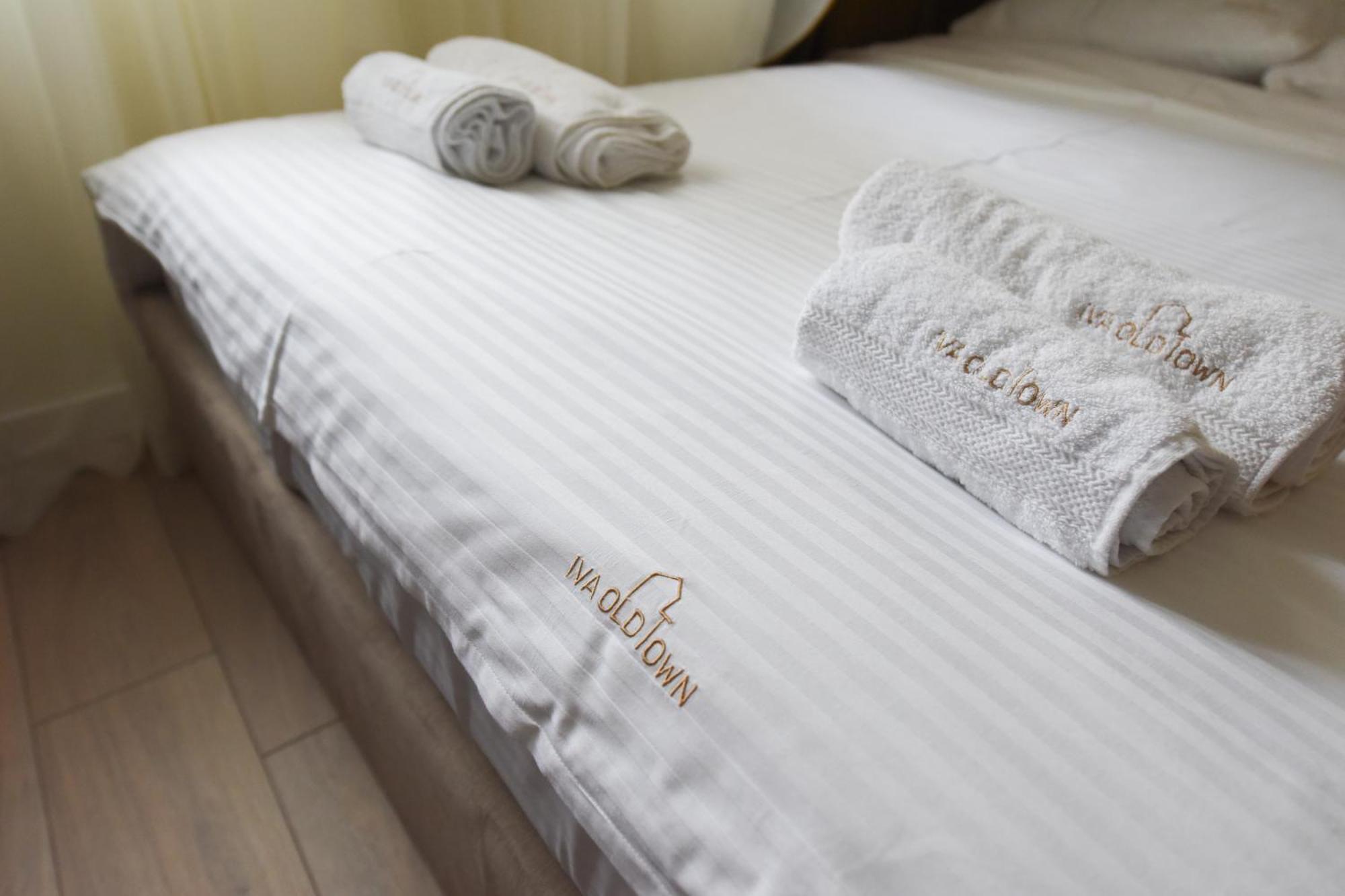 Hotel Iva Old Town Belgrado Esterno foto