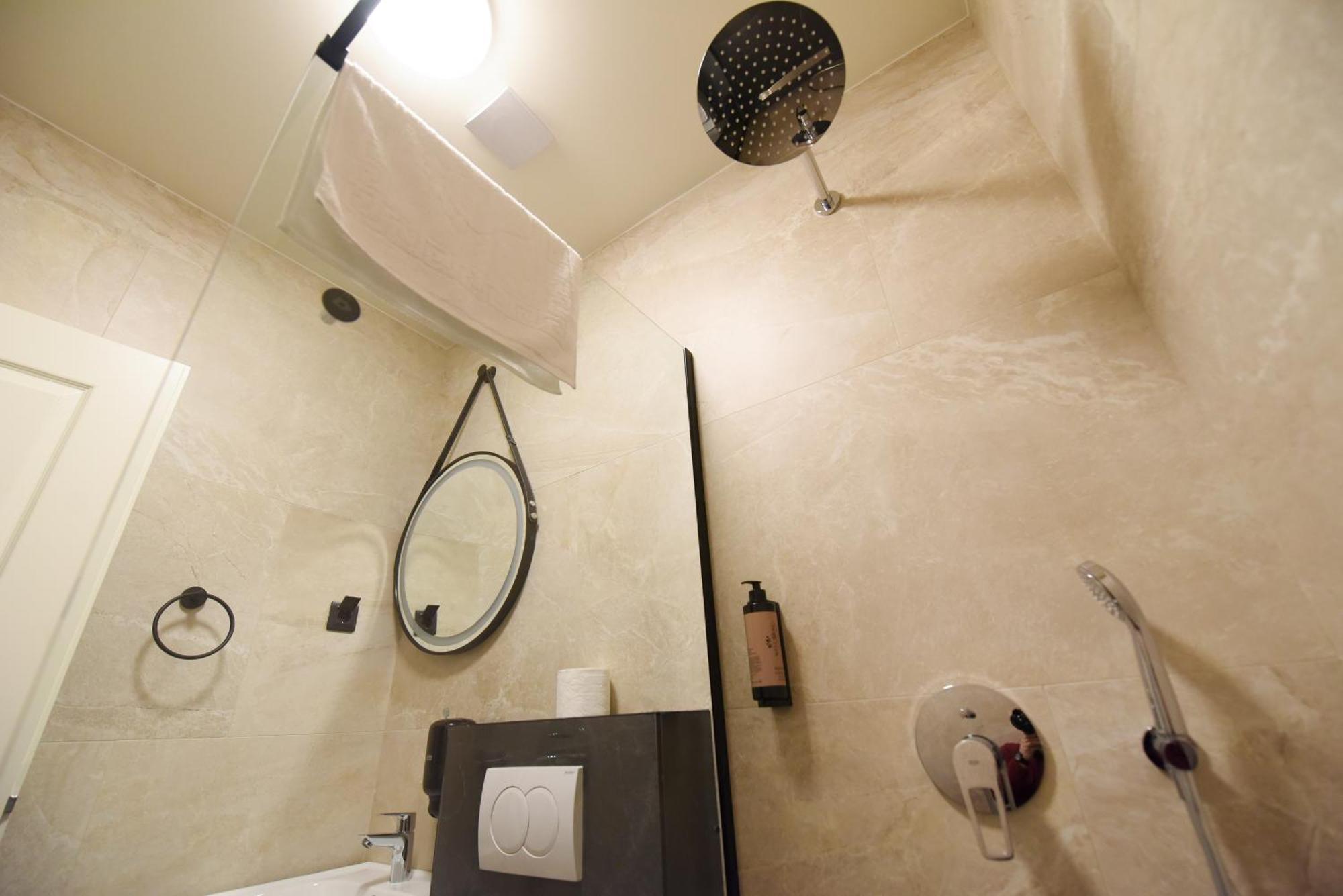 Hotel Iva Old Town Belgrado Esterno foto