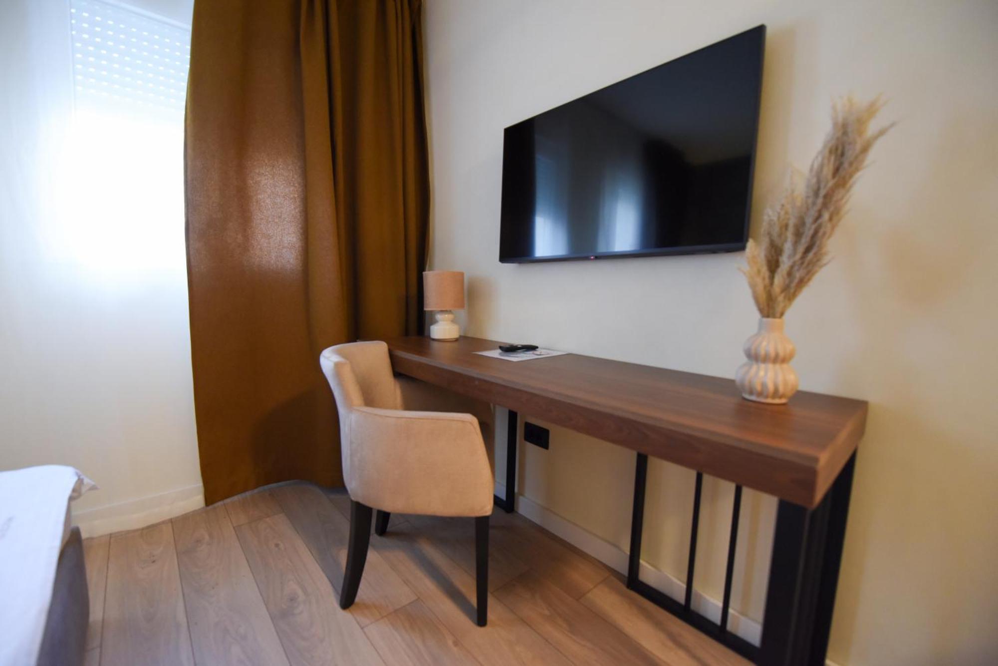 Hotel Iva Old Town Belgrado Esterno foto