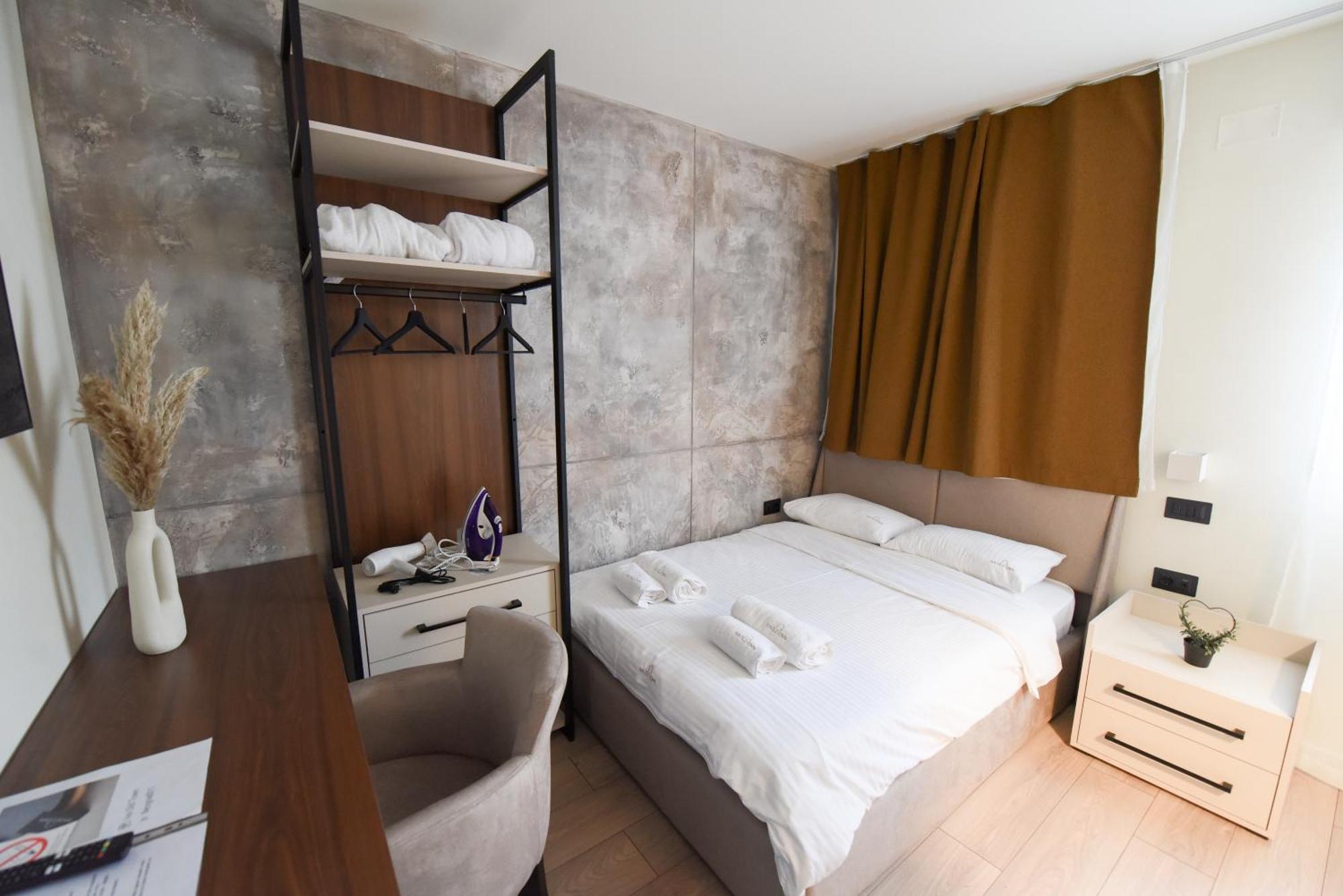 Hotel Iva Old Town Belgrado Esterno foto
